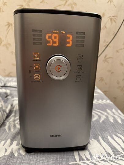 Увлажнитель Bork H701