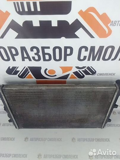 Радиатор охлаждения двигателя VW Passat B6