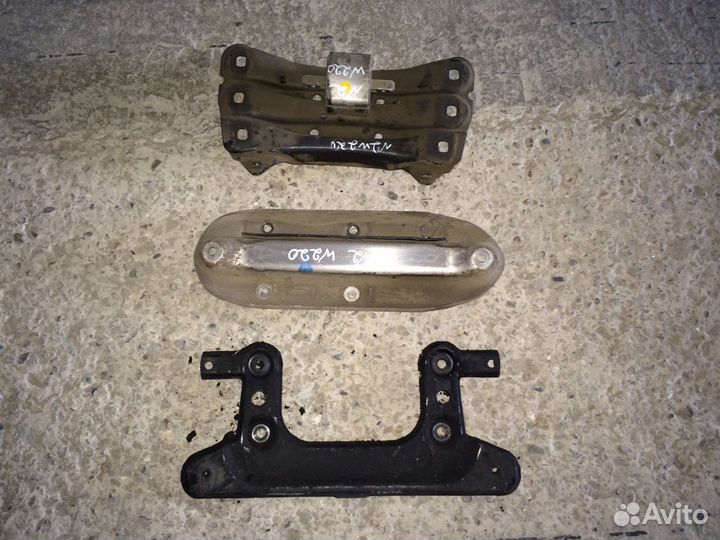 Траверса Mercedes w220