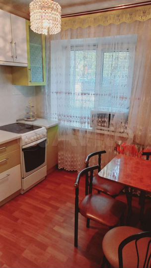 2-к. квартира, 43 м², 1/4 эт.