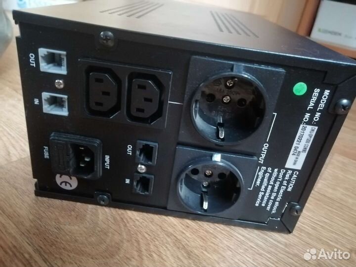 Блок бесперебойного питания