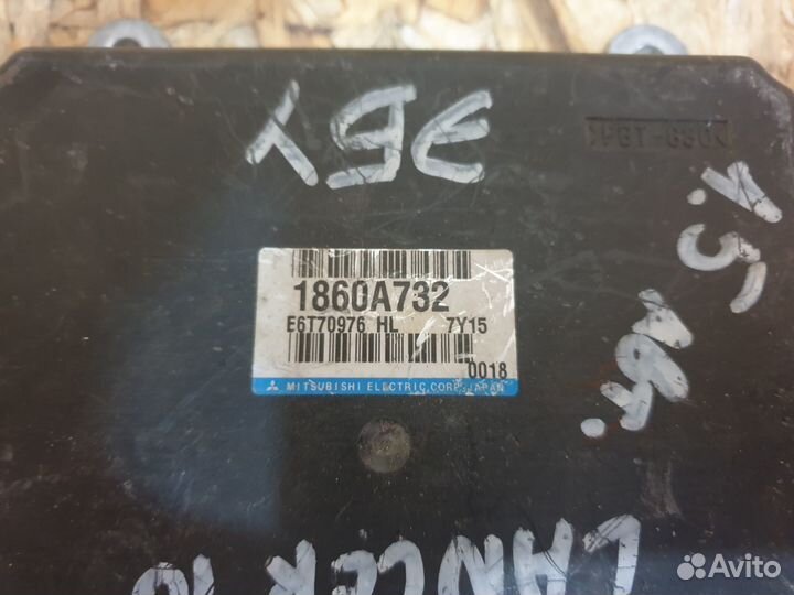 Блок управления двигателем Mitsubishi Lancer 10