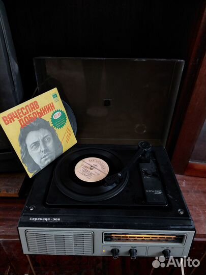 Продаю радиолу «Серенада-306» для виниловых пласт