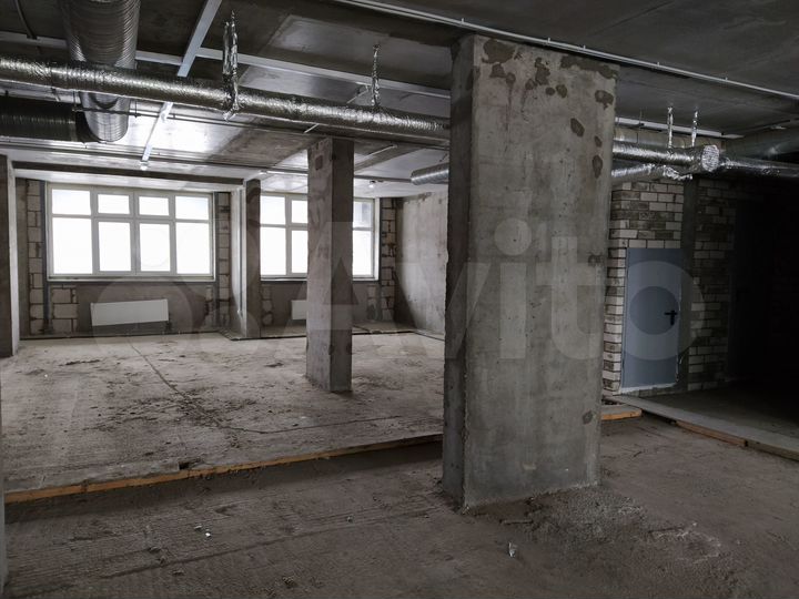 Нежилое помещение, 310 м²