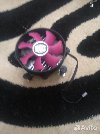 Материнская плата с процессором и кулером