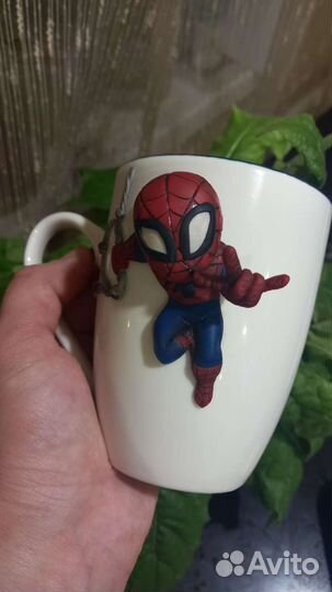 Кружка с декором в подарок