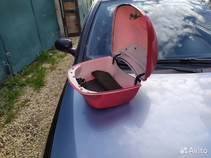 Бокс под шлем