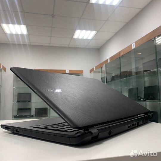 Ноутбук Acer (AMD A6/ 8gb ram/ SSD/ Radeon R4)