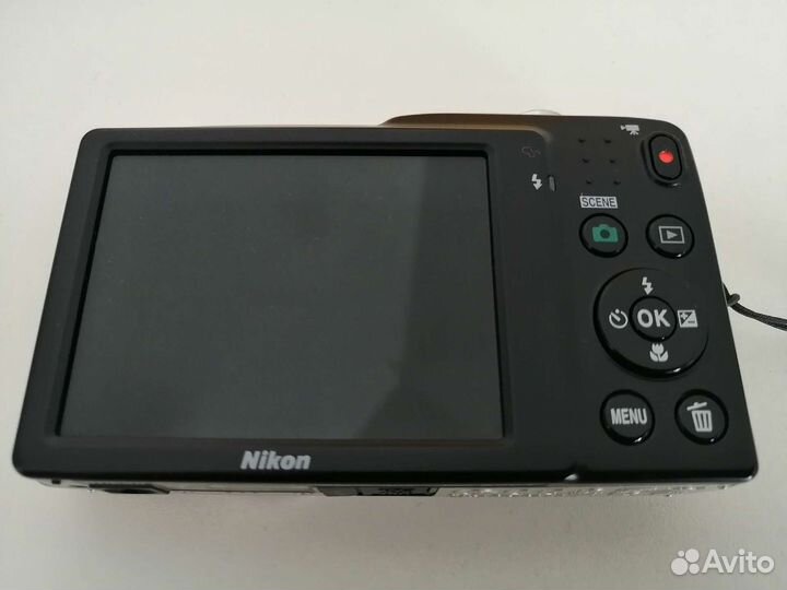 Компактный фотоаппарат nikon(на запчасти)