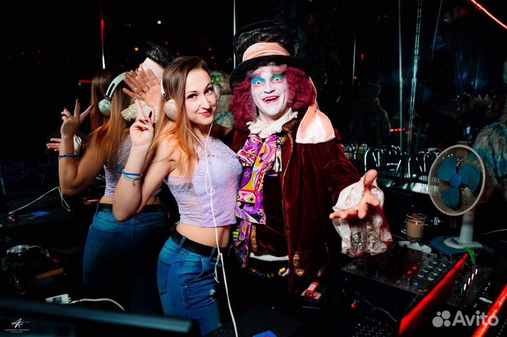 Ведущая / Dj / Диджей