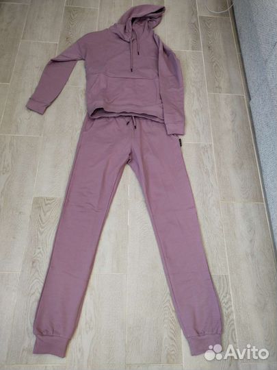 Костюм спортивный 44р.новый, футер