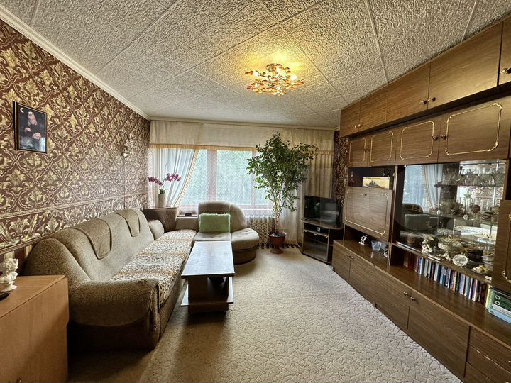 3-к. квартира, 54 м², 4/9 эт.