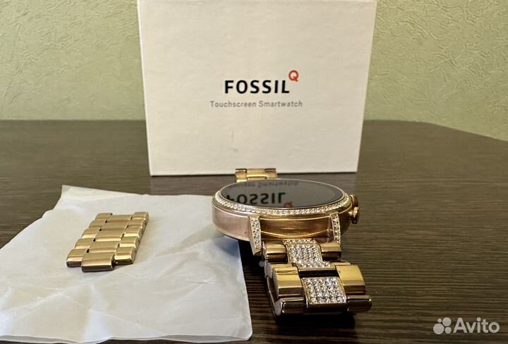 Смарт часы Fossil