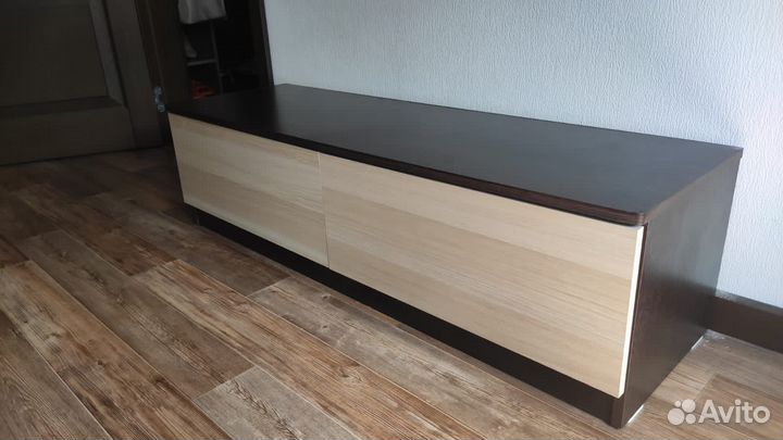 Тумба под телевизор