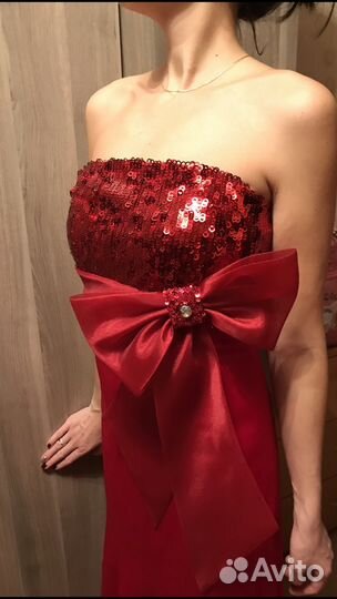 Красивое вечернее платье