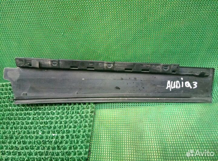 Накладка двери передняя левая Audi Q3 Quattro 8UB