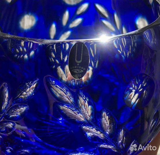 Ваза из цветного синего хрусталя