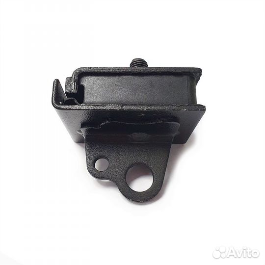 Подушка двигателя Z6 (401B-000200)