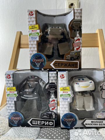 Игрушки трансформеры молния маквин