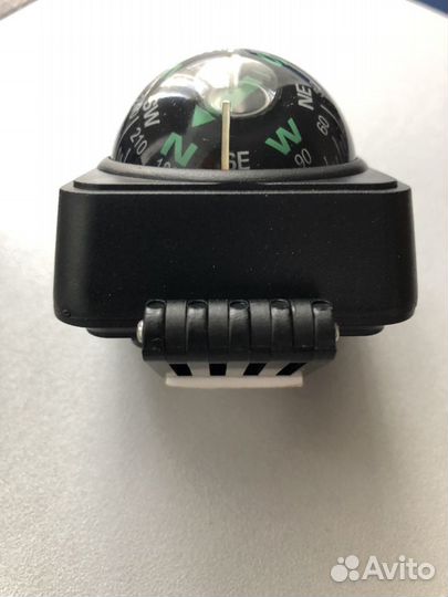 Компас жидкостный