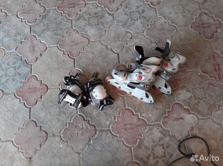 Роликовые коньки+защита