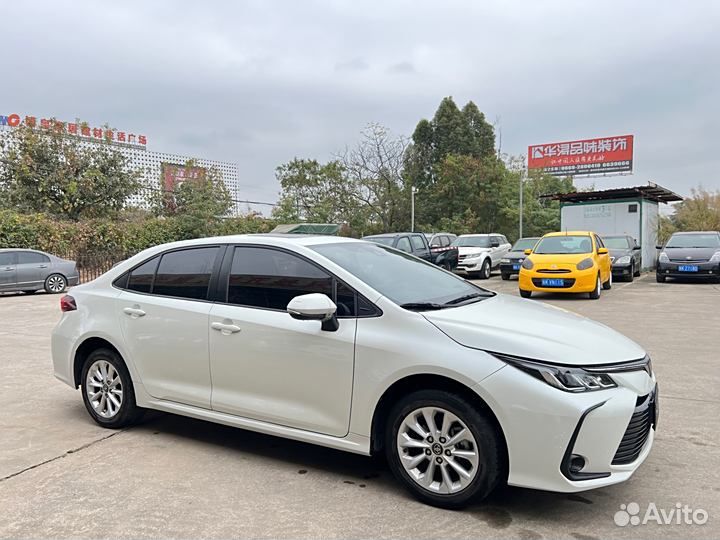Toyota Corolla 1.2 CVT, 2021, 20 000 км