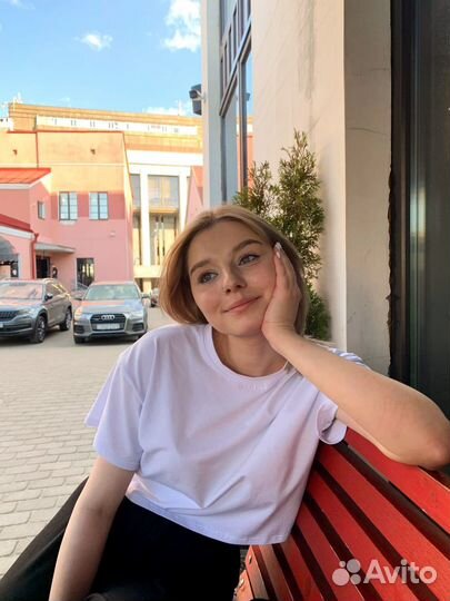 Бармен, официант, администратор, кальянный мастер