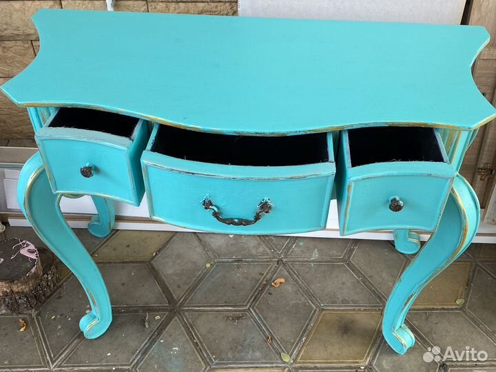 Туалетный столик