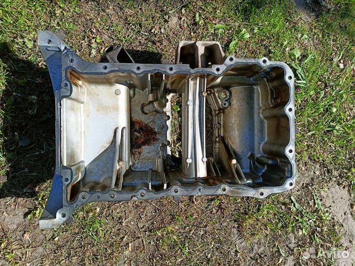 Поддон двигателя mercedes 274 A 274 014 02 02