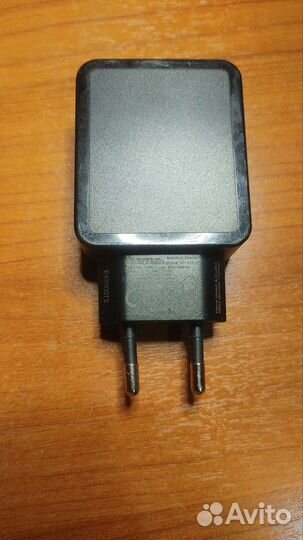 Зарядник для телефона 18w