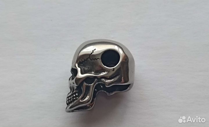 Бусина череп