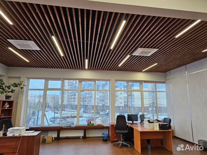 Реечный потолок под дерево