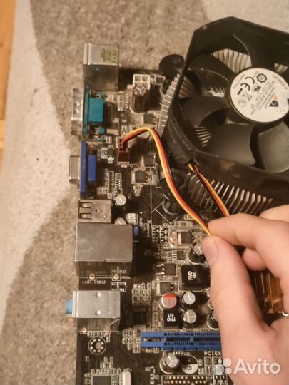 Материнская плата с процессором