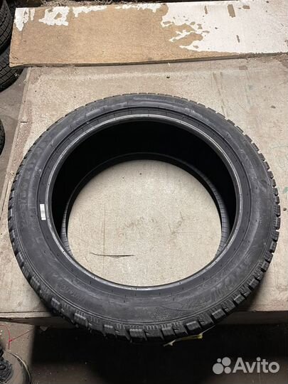 Kormoran Snow 205/50 R17 93V