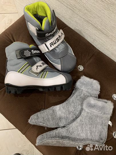 Лыжные ботинки
