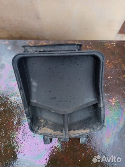 Воздухозаборник салонного фильтра Mercedes ML GL