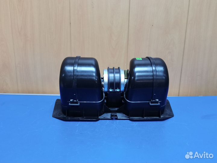 Мотор отопителя Howo с 2-мя крыльчатками