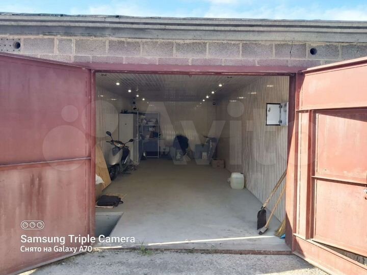 Гараж, > 30 м²