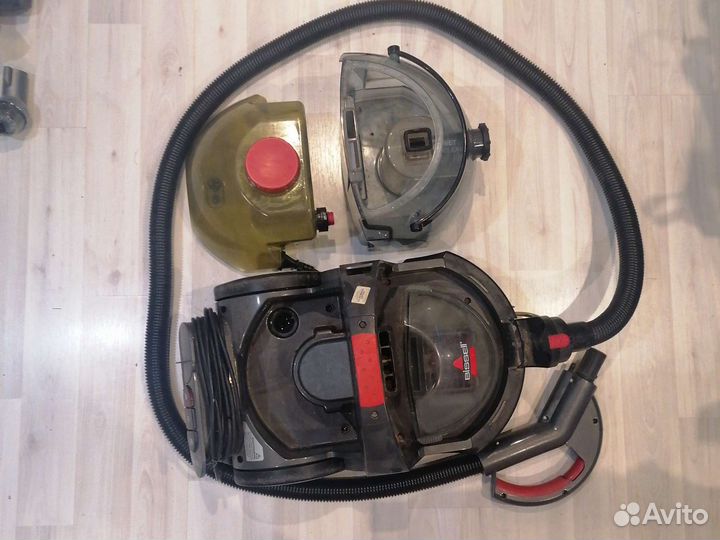 Пылесос Bissell 81N7-J