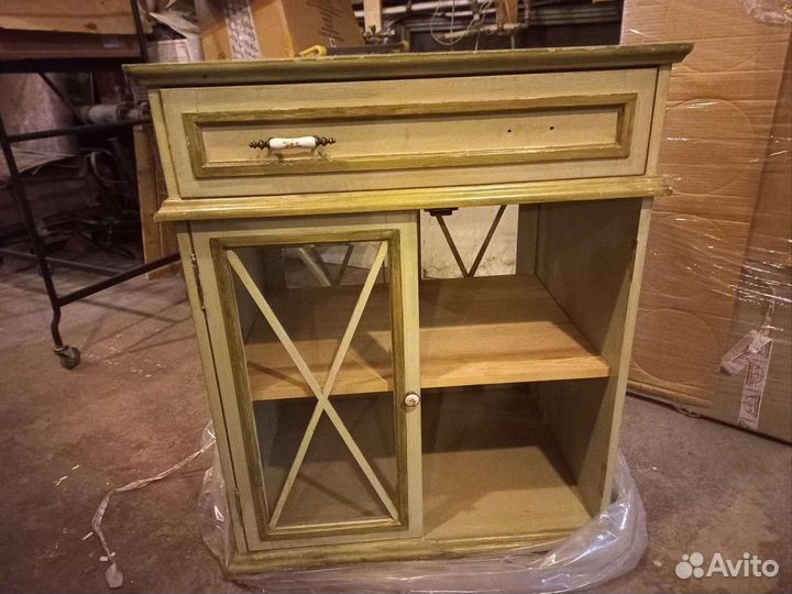 Тумба деревянная