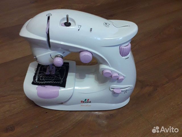 Швейная машина Deloni mini