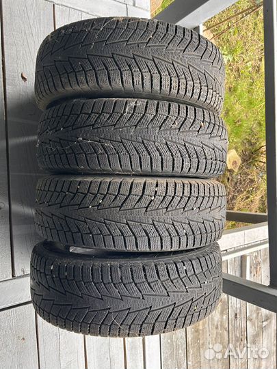 Hankook Winter I'Cept IZ2 20.5/65 R16