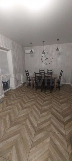 Дом 170 м² на участке 6 сот.