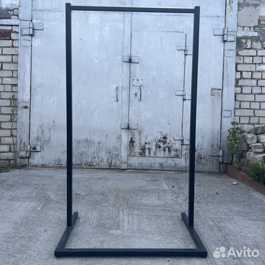 Стойки для вешалок