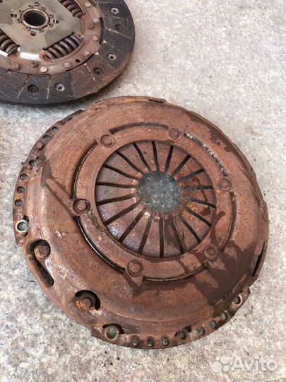 Корзина сцепления Volkswagen Polo sedan 1.6 CWV