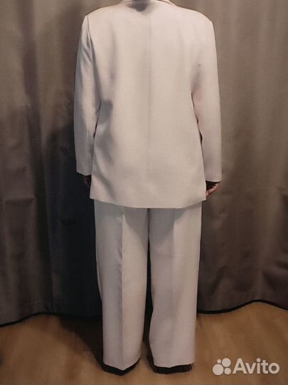 Брючный костюм женский 48р.оверсайз,персик.цвет