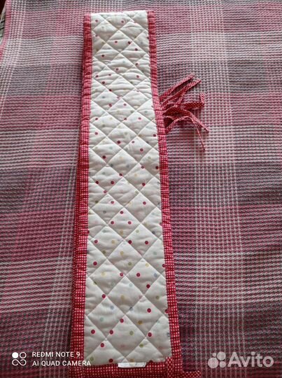 Бортик в детскую кроватку