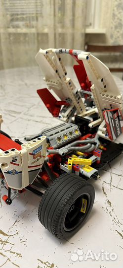 Lego technic 42000 - Чемпион (болид формула)