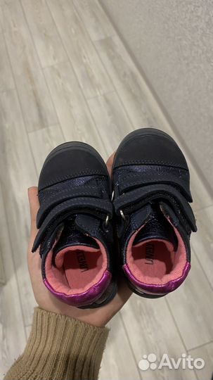 Детские ботинки