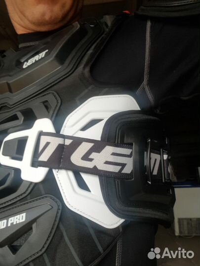 Защита панцирь leatt chest protector 5.5 PRO HD